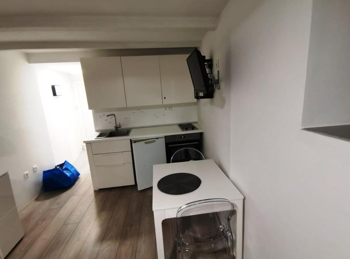 Monte B. Exclusive Apartment ロヴィニ エクステリア 写真