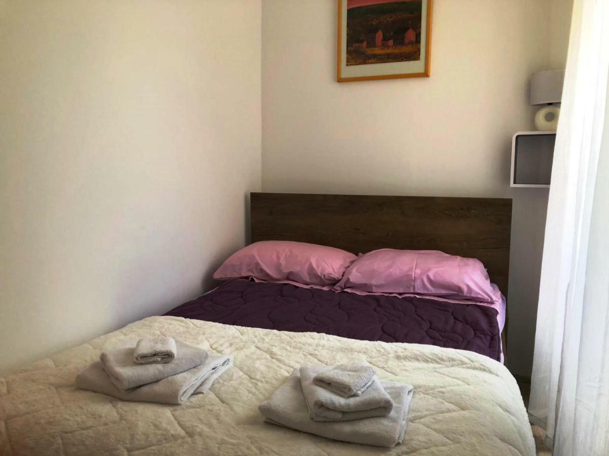 Monte B. Exclusive Apartment ロヴィニ エクステリア 写真